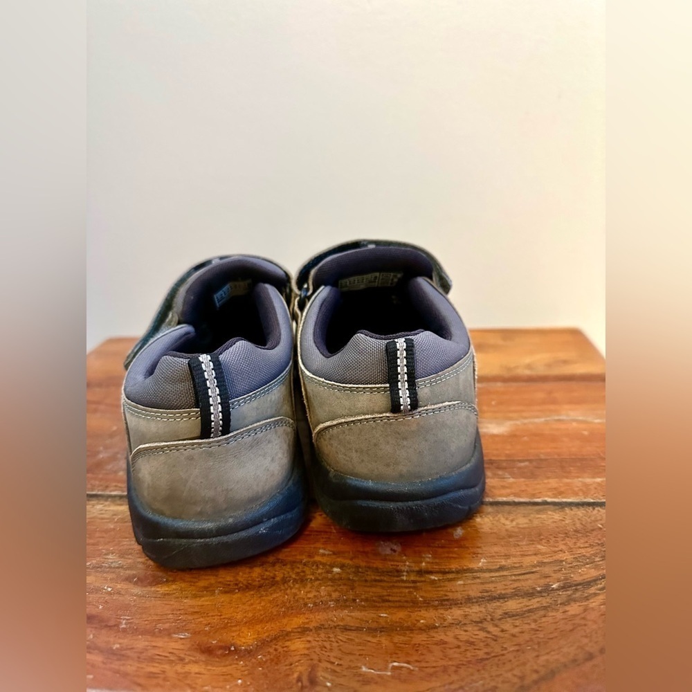Keen Closed Toe Newport Hiking Shoe Size 5 Hook N Loop - Picture 4 of 7